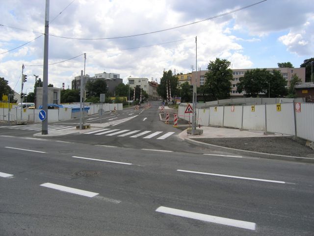 Křižovatka u autopůjčovny Praha