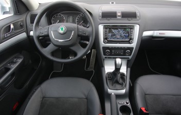 Skoda Octavia Scout interior