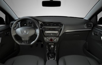 Peugeot 301 interior