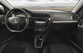 Peugeot 301 interior